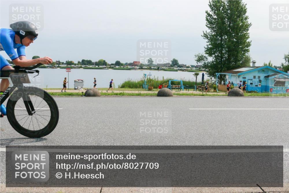 21.06.2025 - 27. Vierlanden-Triathlon H.Heesch http://msf.ph/oto/8027709 15.06.2025 11:22:24 Radfahren 19, 218, 767 meine-sportfotos.de