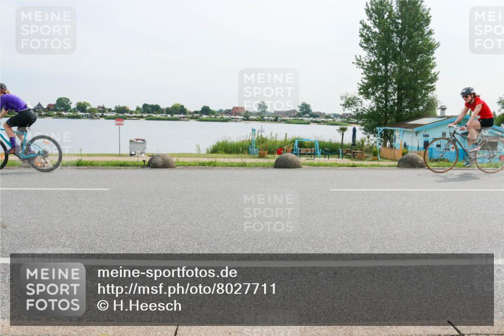 15.06.2025 - 27. Vierlanden-Triathlon H.Heesch http://msf.ph/oto/8027711 15.06.2025 10:28:33 Radfahren 138, 519, 532, 535 meine-sportfotos.de