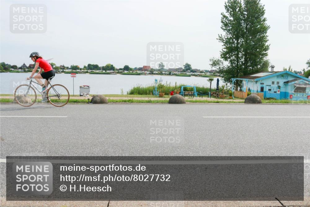 15.06.2025 - 27. Vierlanden-Triathlon H.Heesch http://msf.ph/oto/8027732 15.06.2025 10:28:34 Radfahren 138, 519, 532, 535 meine-sportfotos.de