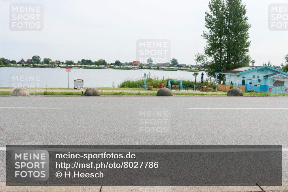 15.06.2025 - 27. Vierlanden-Triathlon H.Heesch http://msf.ph/oto/8027786 15.06.2025 10:28:35 Radfahren 138, 519, 532, 535, 569 meine-sportfotos.de