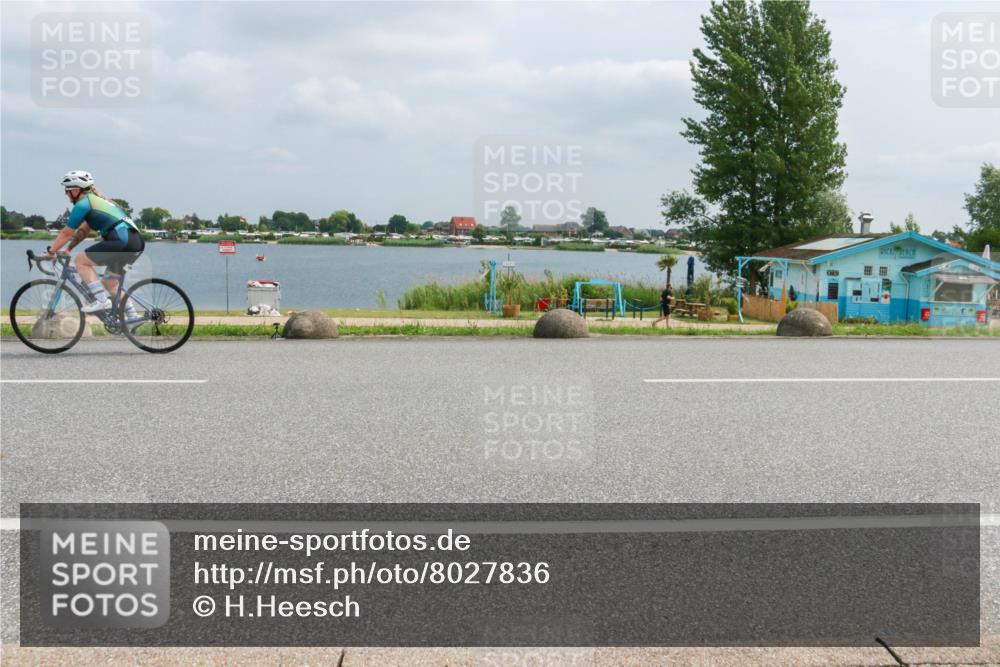 21.06.2025 - 27. Vierlanden-Triathlon H.Heesch http://msf.ph/oto/8027836 15.06.2025 12:20:04 Radfahren 905 meine-sportfotos.de