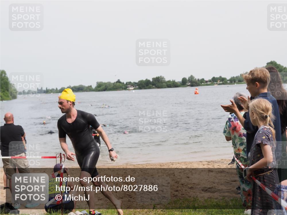 21.06.2025 - 27. Vierlanden-Triathlon MichiJ http://msf.ph/oto/8027886 15.06.2026 10:58:19 Schwimmen 710, 741, 769 meine-sportfotos.de