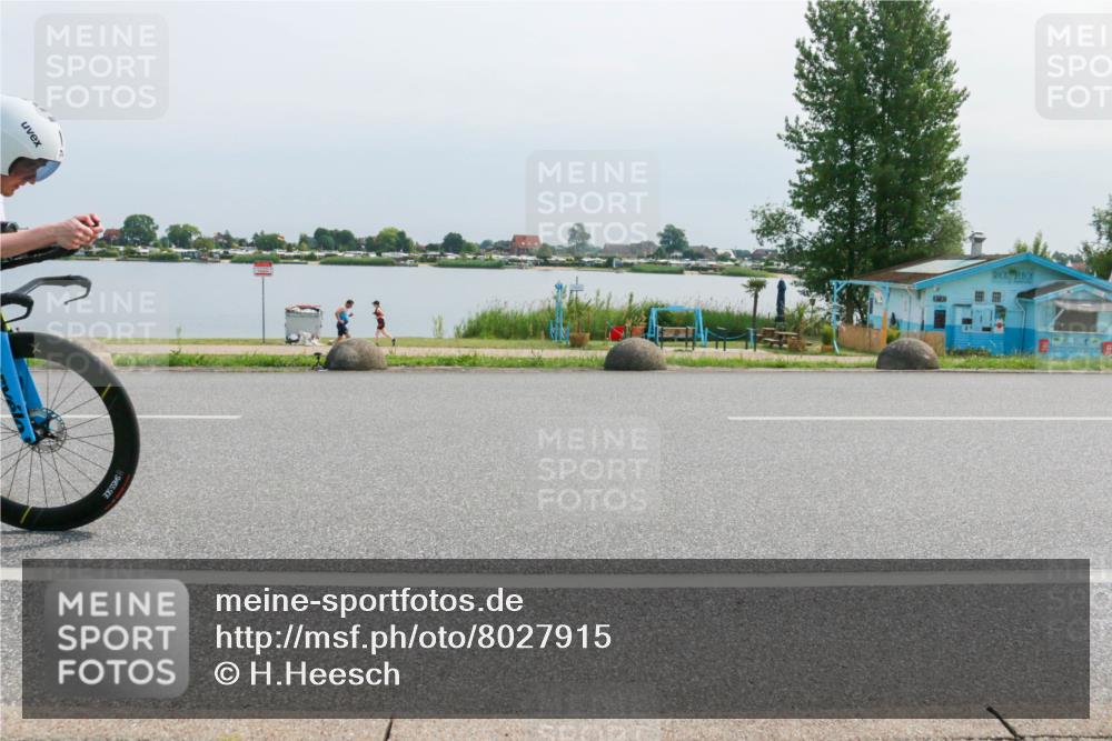 21.06.2025 - 27. Vierlanden-Triathlon H.Heesch http://msf.ph/oto/8027915 15.06.2025 11:22:37 Radfahren 74, 198, 791, 951 meine-sportfotos.de