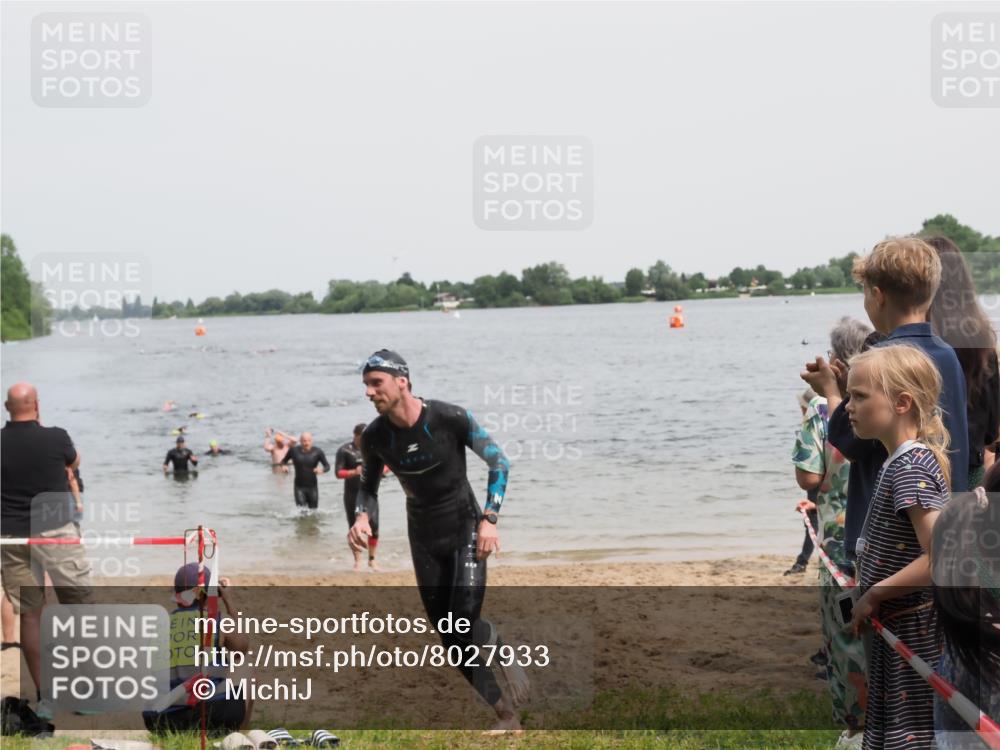 21.06.2025 - 27. Vierlanden-Triathlon MichiJ http://msf.ph/oto/8027933 15.06.2026 10:58:23 Schwimmen 643, 710, 741, 769 meine-sportfotos.de