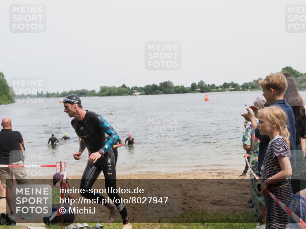 21.06.2025 - 27. Vierlanden-Triathlon MichiJ http://msf.ph/oto/8027947 15.06.2026 10:58:23 Schwimmen 643, 710, 741, 769 meine-sportfotos.de
