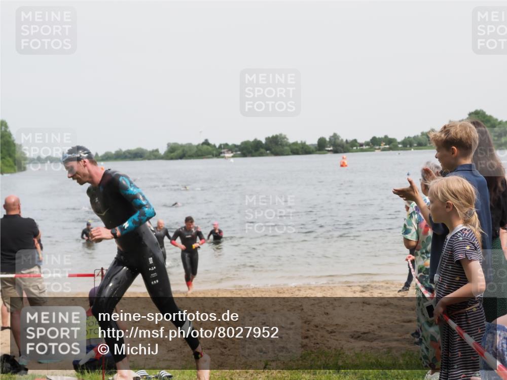 21.06.2025 - 27. Vierlanden-Triathlon MichiJ http://msf.ph/oto/8027952 15.06.2026 10:58:23 Schwimmen 643, 710, 741, 769 meine-sportfotos.de