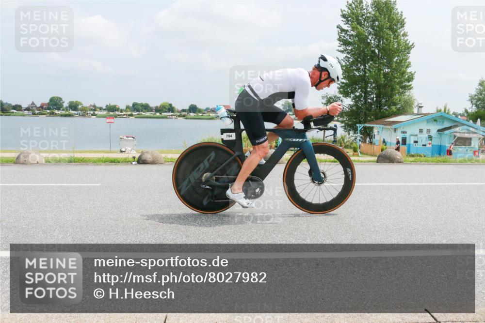 21.06.2025 - 27. Vierlanden-Triathlon H.Heesch http://msf.ph/oto/8027982 15.06.2025 12:22:02 Radfahren 794, 900, 937 meine-sportfotos.de