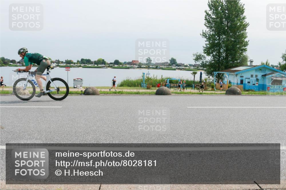 21.06.2025 - 27. Vierlanden-Triathlon H.Heesch http://msf.ph/oto/8028181 15.06.2025 11:23:04 Radfahren 71, 963 meine-sportfotos.de