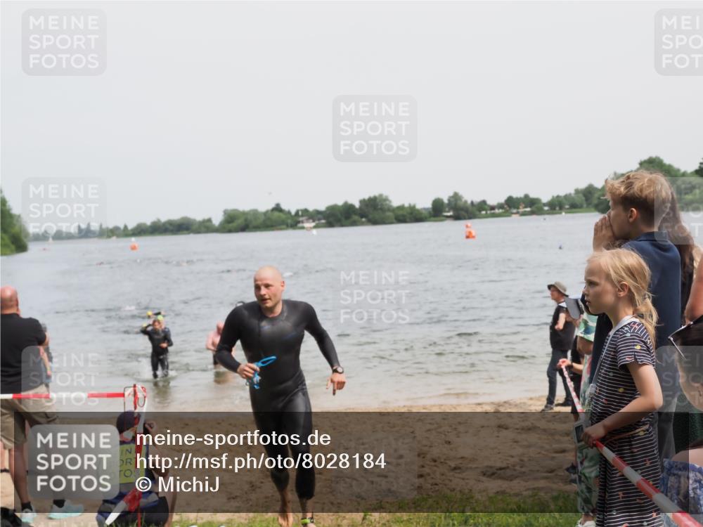 21.06.2025 - 27. Vierlanden-Triathlon MichiJ http://msf.ph/oto/8028184 15.06.2026 10:58:30 Schwimmen 636, 643, 710, 732, 741 meine-sportfotos.de