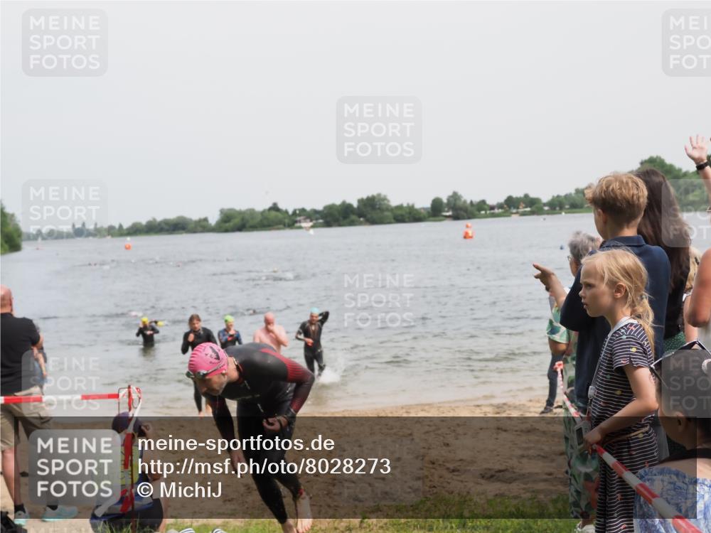 21.06.2025 - 27. Vierlanden-Triathlon MichiJ http://msf.ph/oto/8028273 15.06.2026 10:58:34 Schwimmen 636, 643, 667, 684, 732, 741, 747 meine-sportfotos.de