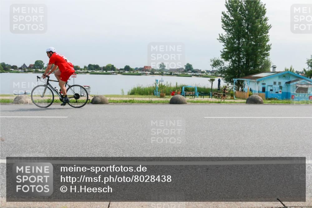 21.06.2025 - 27. Vierlanden-Triathlon H.Heesch http://msf.ph/oto/8028438 15.06.2025 11:23:55 Radfahren 204, 954 meine-sportfotos.de