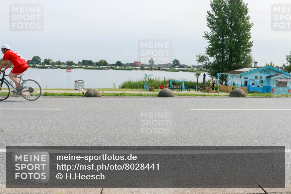 21.06.2025 - 27. Vierlanden-Triathlon H.Heesch http://msf.ph/oto/8028441 15.06.2025 11:23:55 Radfahren 204, 954 meine-sportfotos.de