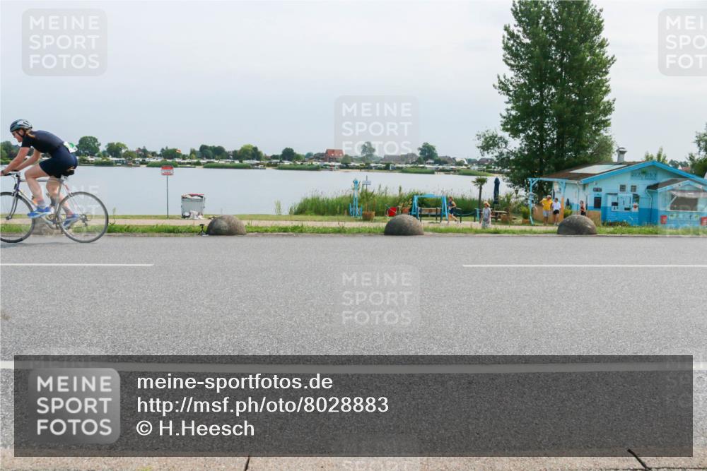 21.06.2025 - 27. Vierlanden-Triathlon H.Heesch http://msf.ph/oto/8028883 15.06.2025 11:26:06 Radfahren 682, 919 meine-sportfotos.de