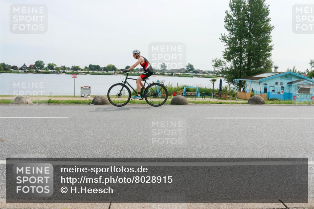 15.06.2025 - 27. Vierlanden-Triathlon H.Heesch http://msf.ph/oto/8028915 15.06.2025 10:29:00 Radfahren 104, 302, 313, 488 meine-sportfotos.de