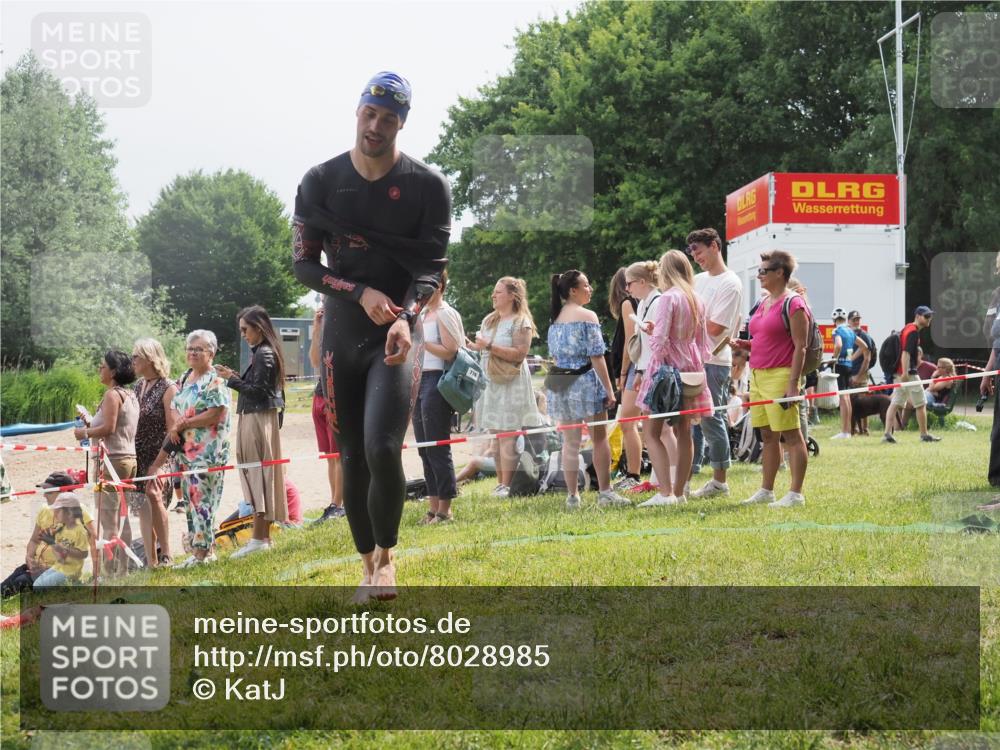 15.06.2025 - 27. Vierlanden-Triathlon KatJ http://msf.ph/oto/8028985 15.06.2025 11:04:12 Schwimmen 663, 729, 754, 763 meine-sportfotos.de
