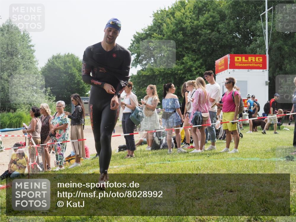 15.06.2025 - 27. Vierlanden-Triathlon KatJ http://msf.ph/oto/8028992 15.06.2025 11:04:12 Schwimmen 663, 729, 754, 763 meine-sportfotos.de