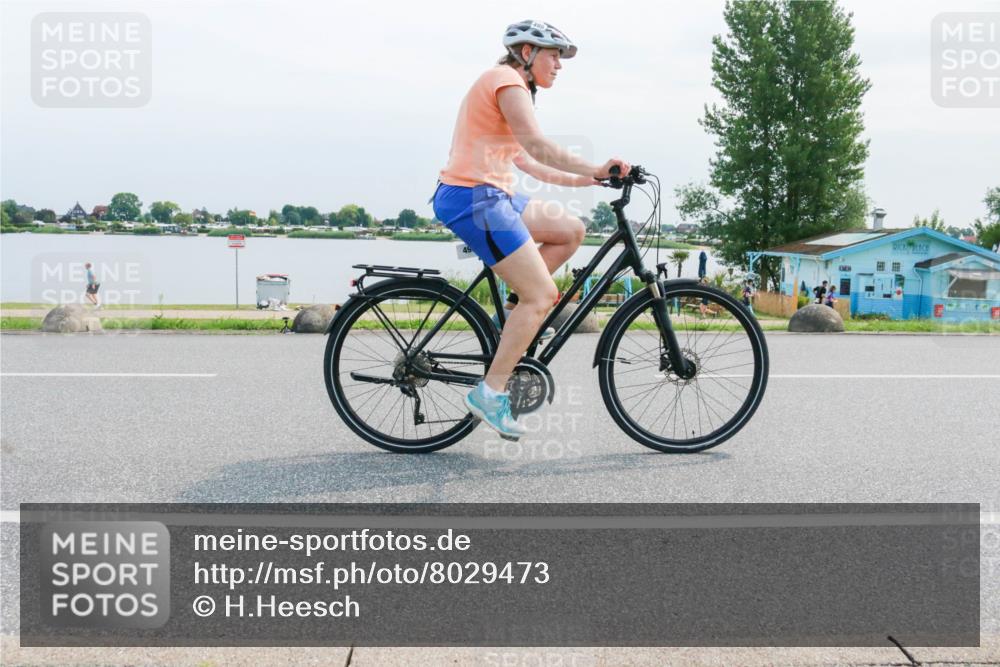21.06.2025 - 27. Vierlanden-Triathlon H.Heesch http://msf.ph/oto/8029473 15.06.2025 11:28:00 Radfahren 498 meine-sportfotos.de