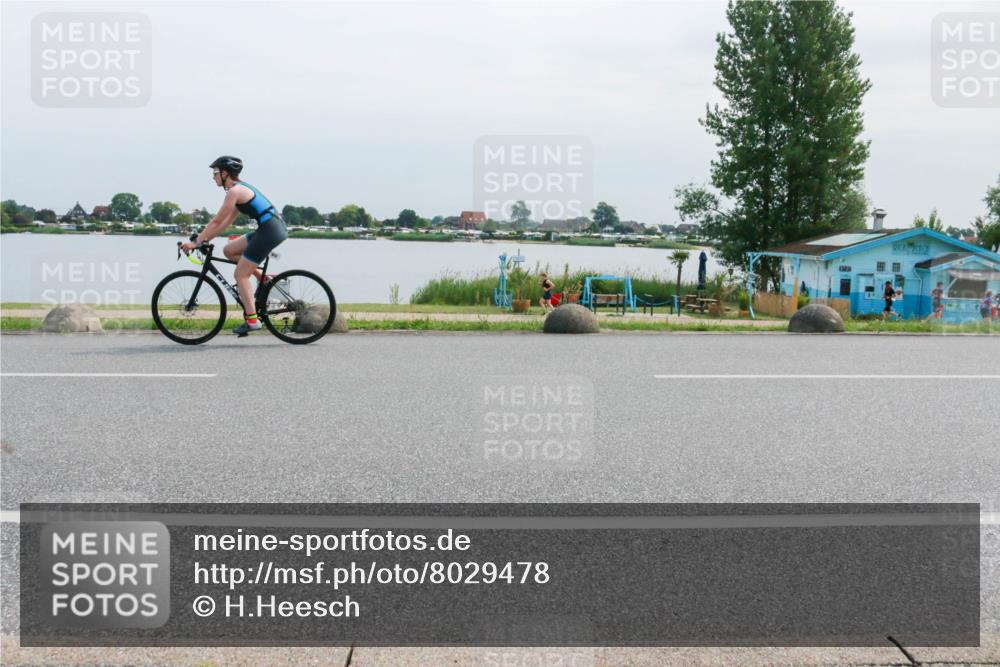 21.06.2025 - 27. Vierlanden-Triathlon H.Heesch http://msf.ph/oto/8029478 15.06.2025 11:28:02 Radfahren 498, 933 meine-sportfotos.de
