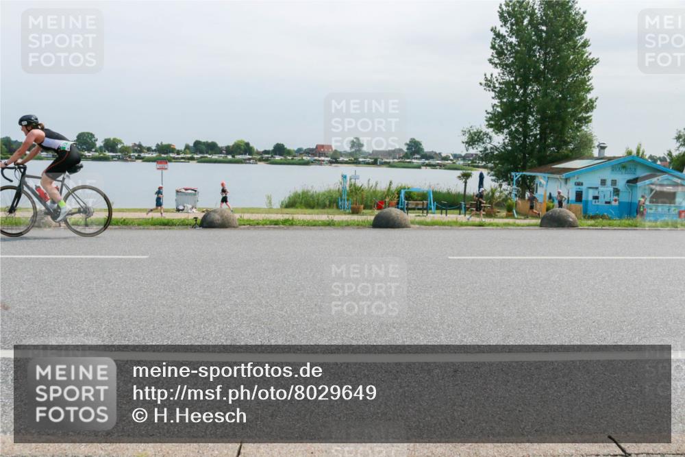 21.06.2025 - 27. Vierlanden-Triathlon H.Heesch http://msf.ph/oto/8029649 15.06.2025 11:28:58 Radfahren  meine-sportfotos.de