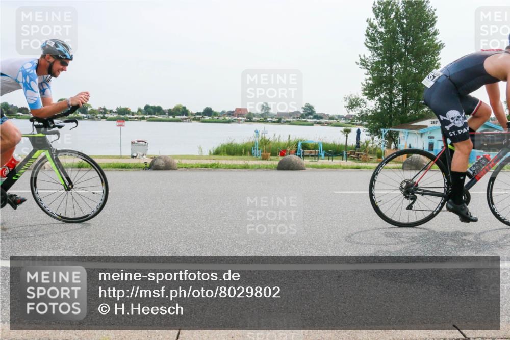 15.06.2025 - 27. Vierlanden-Triathlon H.Heesch http://msf.ph/oto/8029802 15.06.2025 10:31:18 Radfahren 178, 255, 267, 297, 310, 335, 578 meine-sportfotos.de