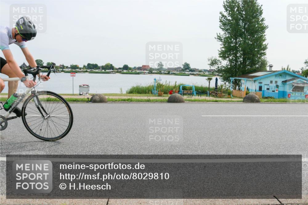 15.06.2025 - 27. Vierlanden-Triathlon H.Heesch http://msf.ph/oto/8029810 15.06.2025 10:31:20 Radfahren 178, 255, 267, 335, 578 meine-sportfotos.de