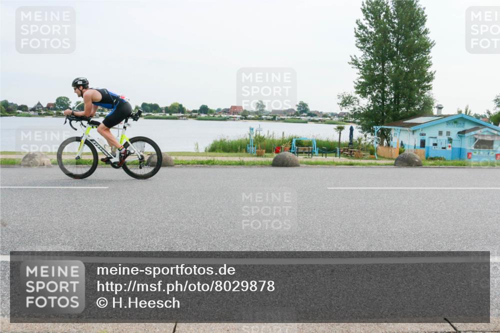 15.06.2025 - 27. Vierlanden-Triathlon H.Heesch http://msf.ph/oto/8029878 15.06.2025 10:31:55 Radfahren 159, 280 meine-sportfotos.de