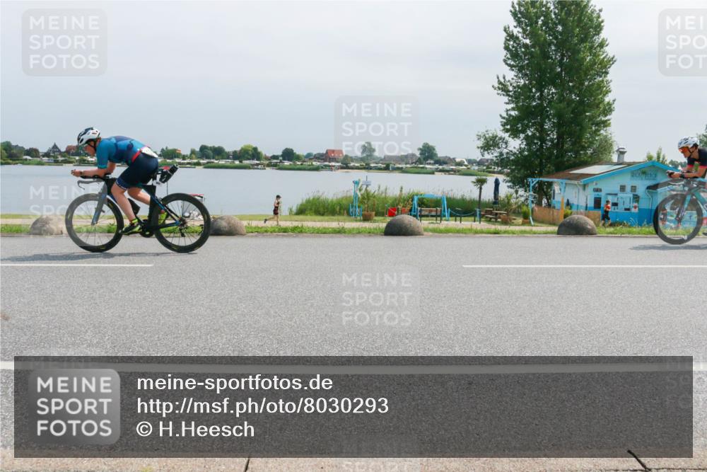 21.06.2025 - 27. Vierlanden-Triathlon H.Heesch http://msf.ph/oto/8030293 15.06.2025 11:30:57 Radfahren 167, 228, 639, 651, 891, 926, 980 meine-sportfotos.de