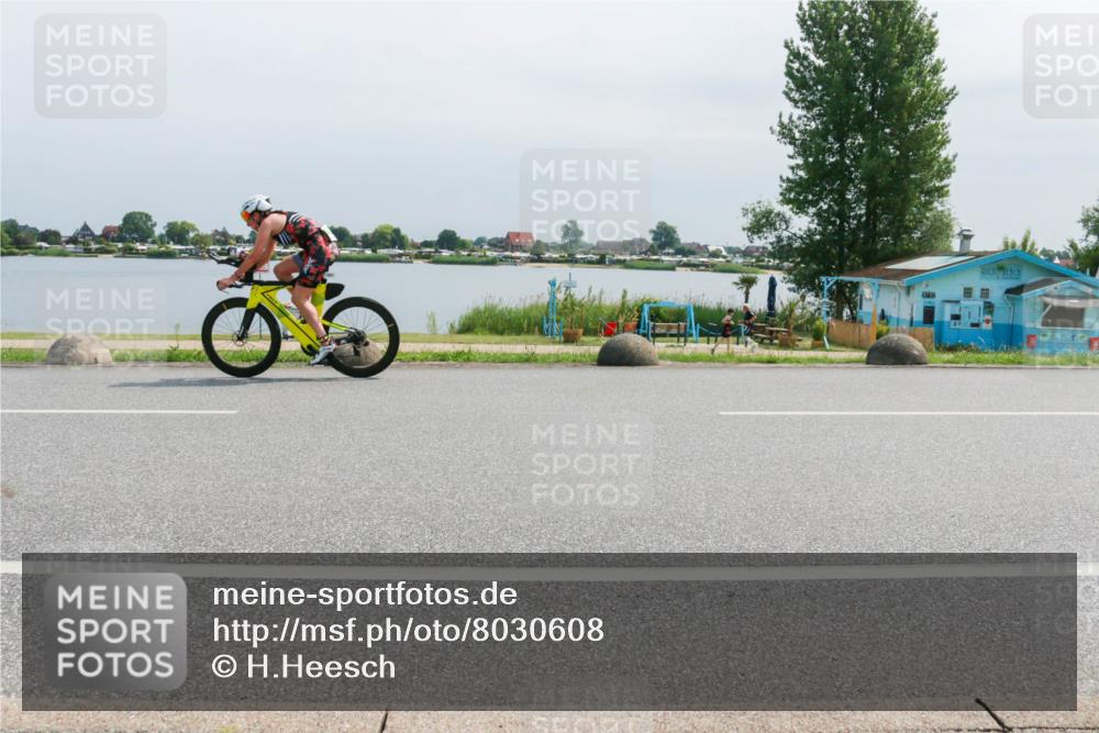 21.06.2025 - 27. Vierlanden-Triathlon H.Heesch http://msf.ph/oto/8030608 15.06.2025 11:31:01 Radfahren 167, 228, 651, 891, 931, 980 meine-sportfotos.de