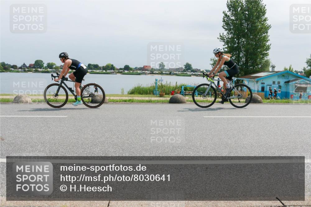 21.06.2025 - 27. Vierlanden-Triathlon H.Heesch http://msf.ph/oto/8030641 15.06.2025 11:31:06 Radfahren 924, 931, 1400 meine-sportfotos.de
