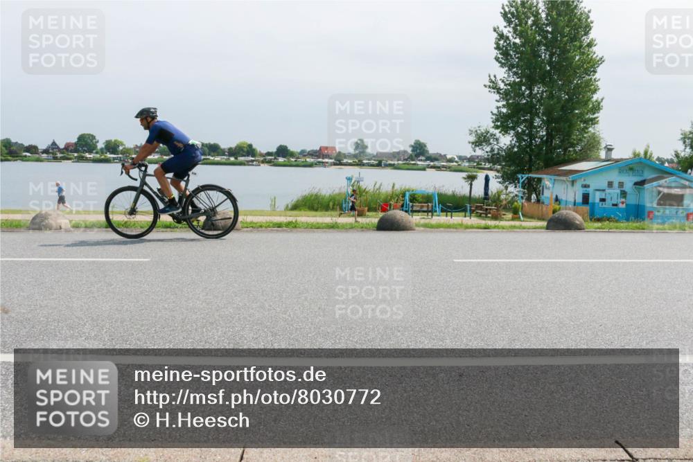 21.06.2025 - 27. Vierlanden-Triathlon H.Heesch http://msf.ph/oto/8030772 15.06.2025 11:31:34 Radfahren 652, 759, 838 meine-sportfotos.de