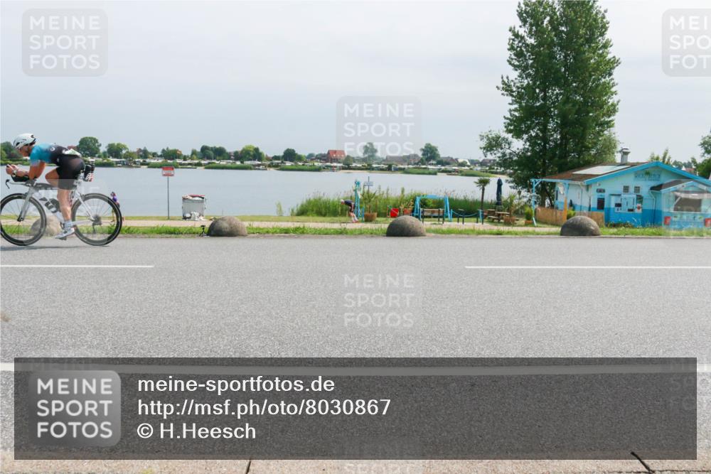 21.06.2025 - 27. Vierlanden-Triathlon H.Heesch http://msf.ph/oto/8030867 15.06.2025 11:31:51 Radfahren 113, 252, 913 meine-sportfotos.de