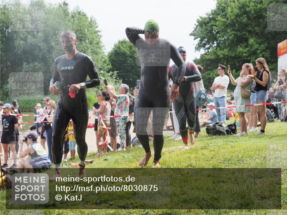 15.06.2025 - 27. Vierlanden-Triathlon KatJ http://msf.ph/oto/8030875 15.06.2025 11:08:34 Schwimmen 719, 750, 820, 835, 836, 845, 863 meine-sportfotos.de