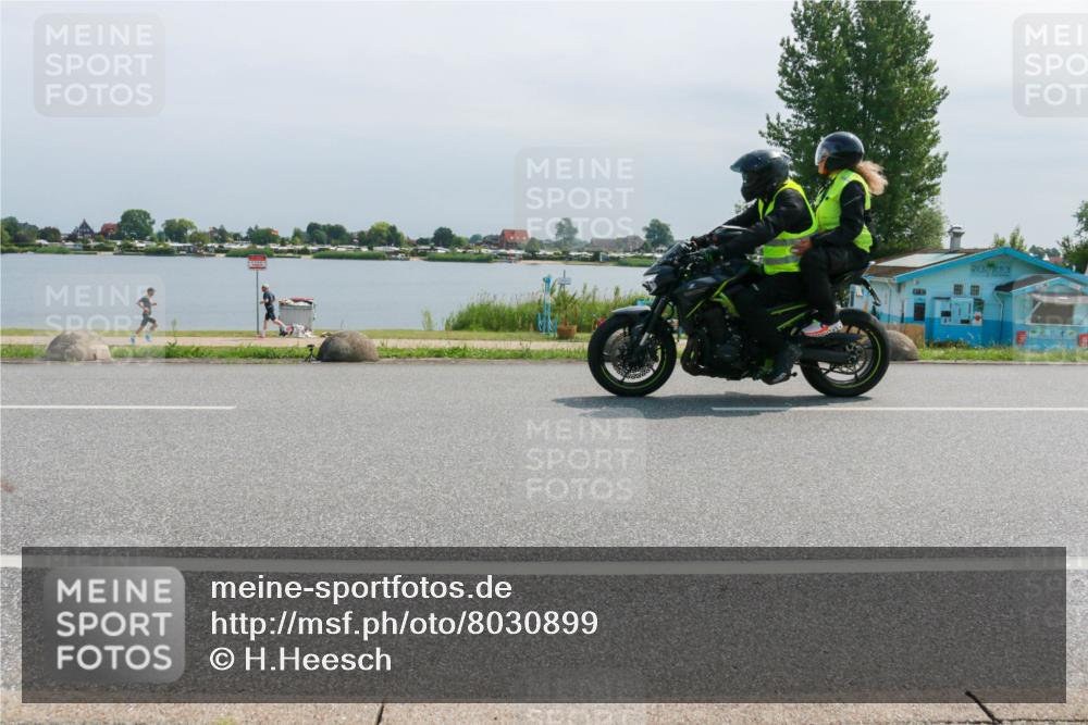 21.06.2025 - 27. Vierlanden-Triathlon H.Heesch http://msf.ph/oto/8030899 15.06.2025 11:31:55 Radfahren 113, 252, 761, 898, 913 meine-sportfotos.de