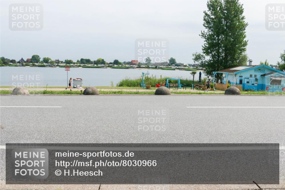 21.06.2025 - 27. Vierlanden-Triathlon H.Heesch http://msf.ph/oto/8030966 15.06.2025 11:32:00 Radfahren 761, 898 meine-sportfotos.de
