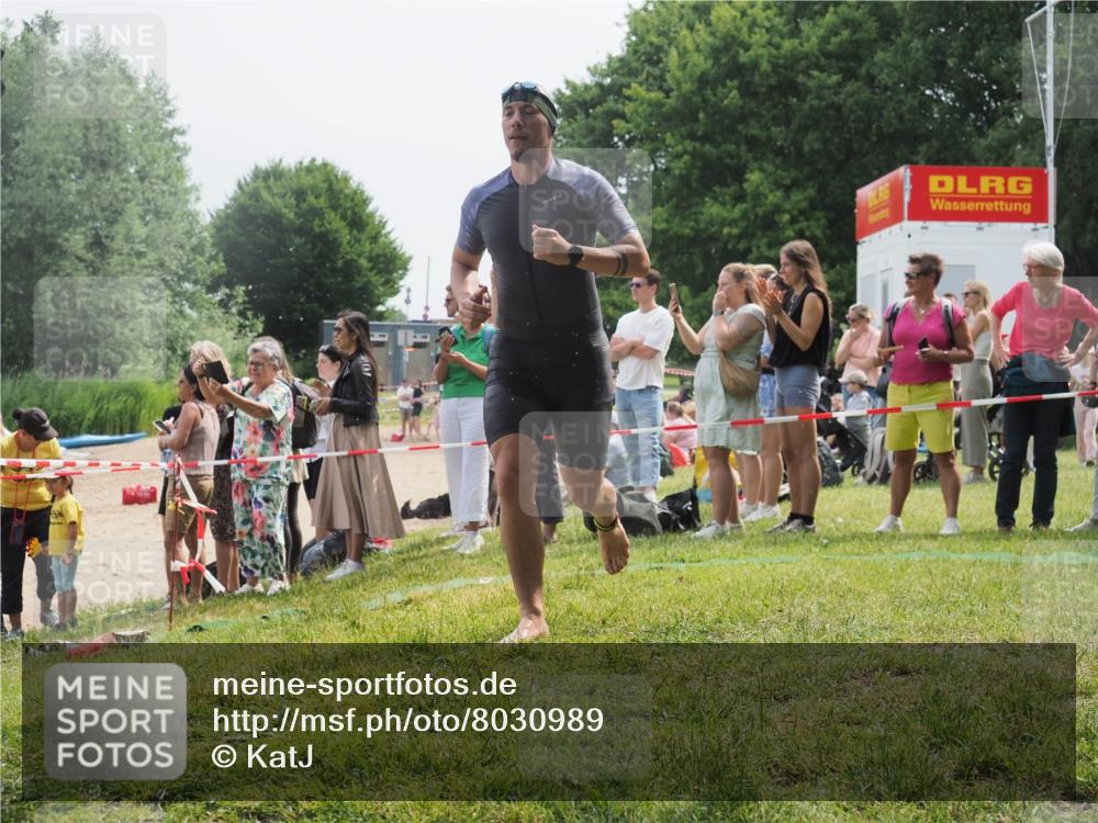 15.06.2025 - 27. Vierlanden-Triathlon KatJ http://msf.ph/oto/8030989 15.06.2025 11:08:43 Schwimmen 671, 703, 719, 720, 750, 863 meine-sportfotos.de