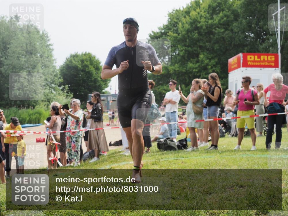 15.06.2025 - 27. Vierlanden-Triathlon KatJ http://msf.ph/oto/8031000 15.06.2025 11:08:44 Schwimmen 671, 703, 719, 720, 852, 863 meine-sportfotos.de
