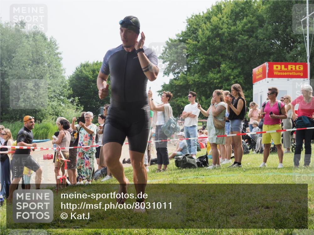 15.06.2025 - 27. Vierlanden-Triathlon KatJ http://msf.ph/oto/8031011 15.06.2025 11:08:44 Schwimmen 671, 703, 719, 720, 852, 863 meine-sportfotos.de