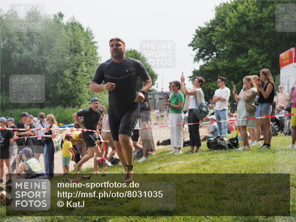 15.06.2025 - 27. Vierlanden-Triathlon KatJ http://msf.ph/oto/8031035 15.06.2025 11:08:46 Schwimmen 671, 703, 719, 720, 852, 863 meine-sportfotos.de