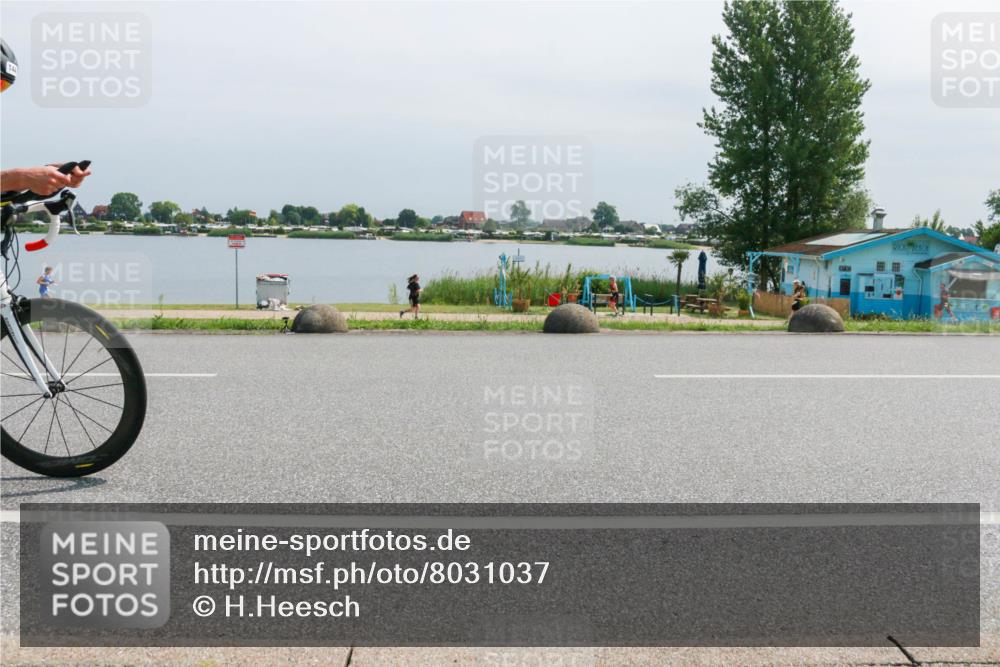 21.06.2025 - 27. Vierlanden-Triathlon H.Heesch http://msf.ph/oto/8031037 15.06.2025 11:32:07 Radfahren 144, 959 meine-sportfotos.de