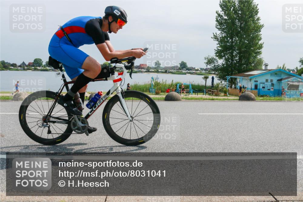 21.06.2025 - 27. Vierlanden-Triathlon H.Heesch http://msf.ph/oto/8031041 15.06.2025 11:32:07 Radfahren 144, 959 meine-sportfotos.de