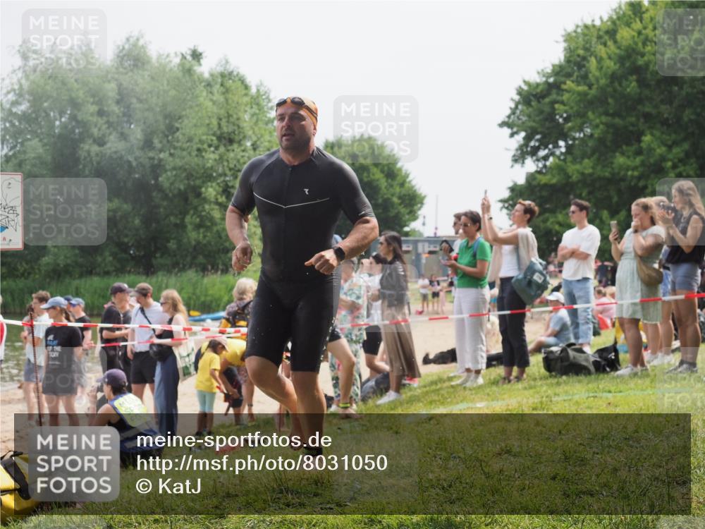 15.06.2025 - 27. Vierlanden-Triathlon KatJ http://msf.ph/oto/8031050 15.06.2025 11:08:47 Schwimmen 671, 703, 719, 720, 852, 863 meine-sportfotos.de