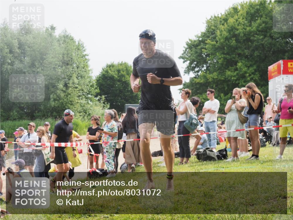 15.06.2025 - 27. Vierlanden-Triathlon KatJ http://msf.ph/oto/8031072 15.06.2025 11:08:49 Schwimmen 671, 703, 720, 852, 863 meine-sportfotos.de