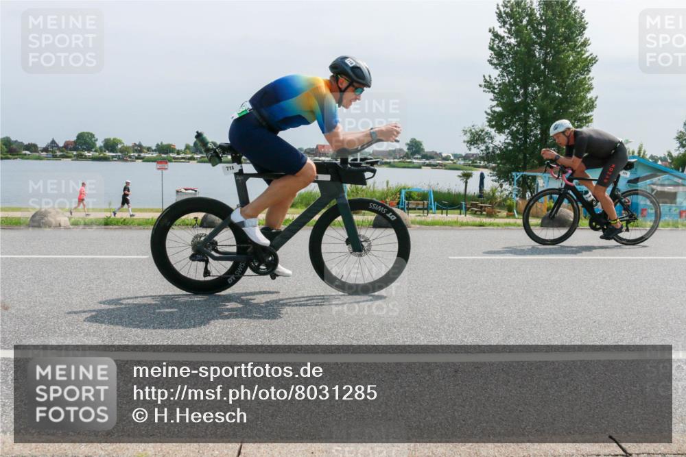 21.06.2025 - 27. Vierlanden-Triathlon H.Heesch http://msf.ph/oto/8031285 15.06.2025 11:32:51 Radfahren 718, 771 meine-sportfotos.de