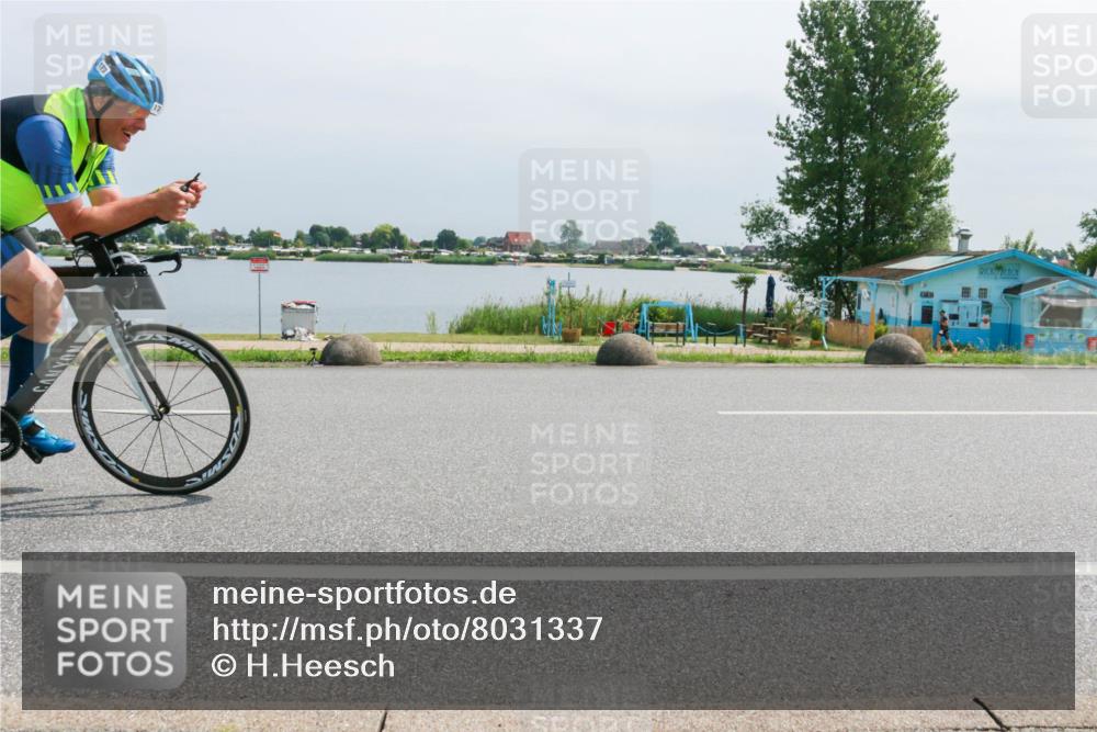 21.06.2025 - 27. Vierlanden-Triathlon H.Heesch http://msf.ph/oto/8031337 15.06.2025 11:33:08 Radfahren 173, 755, 757 meine-sportfotos.de
