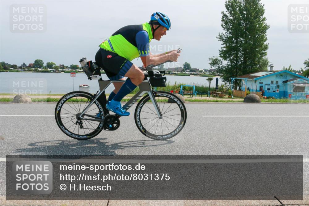 21.06.2025 - 27. Vierlanden-Triathlon H.Heesch http://msf.ph/oto/8031375 15.06.2025 11:33:08 Radfahren 173, 755, 757 meine-sportfotos.de