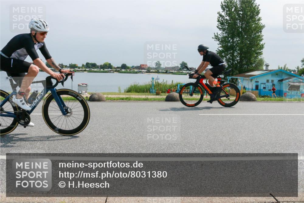 21.06.2025 - 27. Vierlanden-Triathlon H.Heesch http://msf.ph/oto/8031380 15.06.2025 11:33:10 Radfahren 173, 755, 757, 950 meine-sportfotos.de