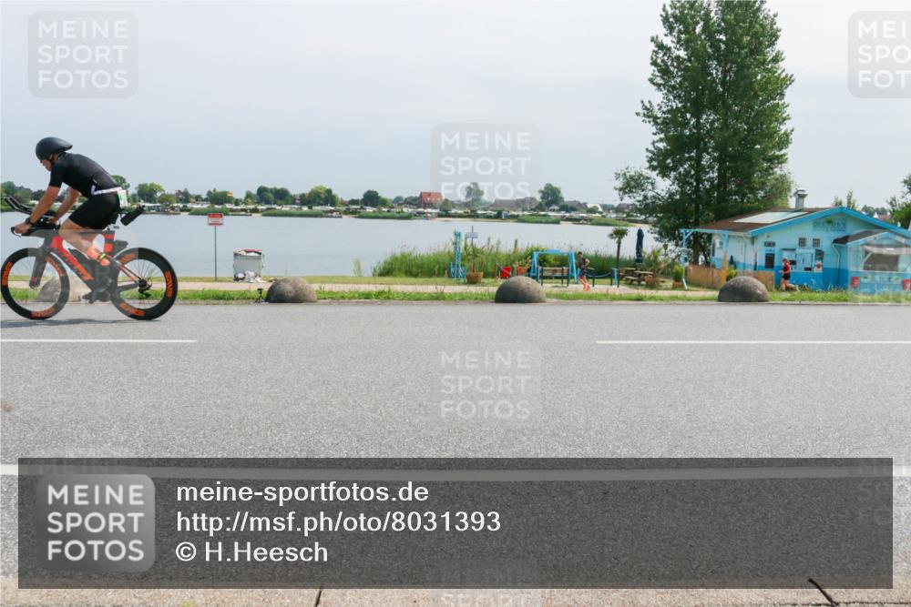 21.06.2025 - 27. Vierlanden-Triathlon H.Heesch http://msf.ph/oto/8031393 15.06.2025 11:33:11 Radfahren 173, 755, 757, 950 meine-sportfotos.de