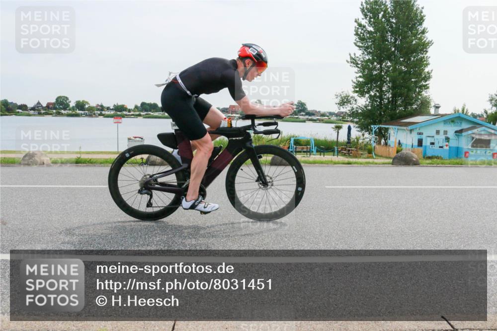 15.06.2025 - 27. Vierlanden-Triathlon H.Heesch http://msf.ph/oto/8031451 15.06.2025 10:36:01 Radfahren 87, 300, 390 meine-sportfotos.de