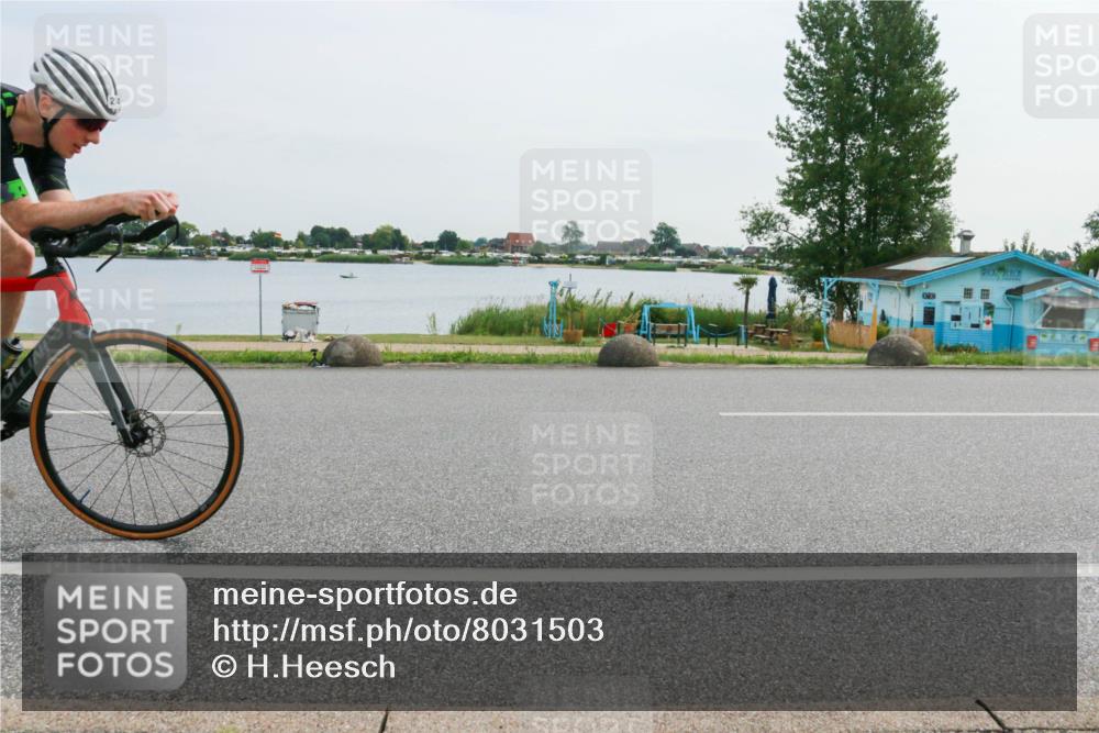 15.06.2025 - 27. Vierlanden-Triathlon H.Heesch http://msf.ph/oto/8031503 15.06.2025 10:36:24 Radfahren 254, 285, 531 meine-sportfotos.de
