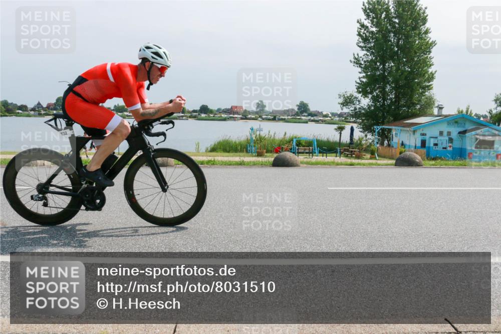 21.06.2025 - 27. Vierlanden-Triathlon H.Heesch http://msf.ph/oto/8031510 15.06.2025 11:33:27 Radfahren 157, 732 meine-sportfotos.de